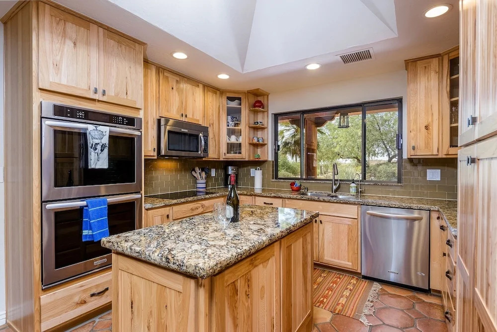 Full Circle Ranch 6 Bedroom Home