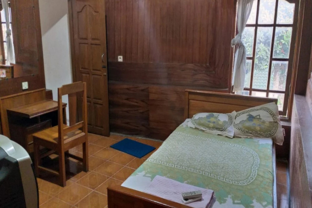Hotel Lotus Guesthouse