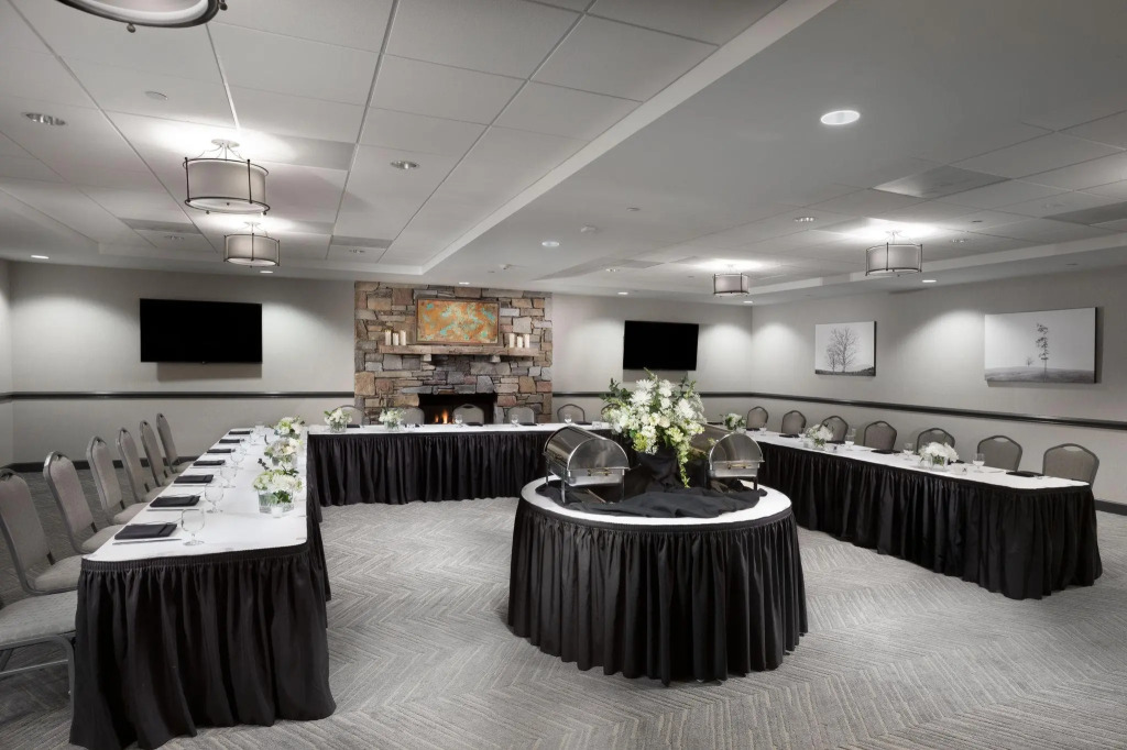 Holiday Inn Asheville East-Blue Ridge Pkwy by IHG
