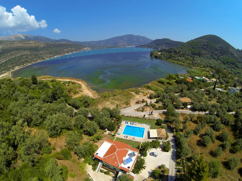Vliho Bay suites&apartments