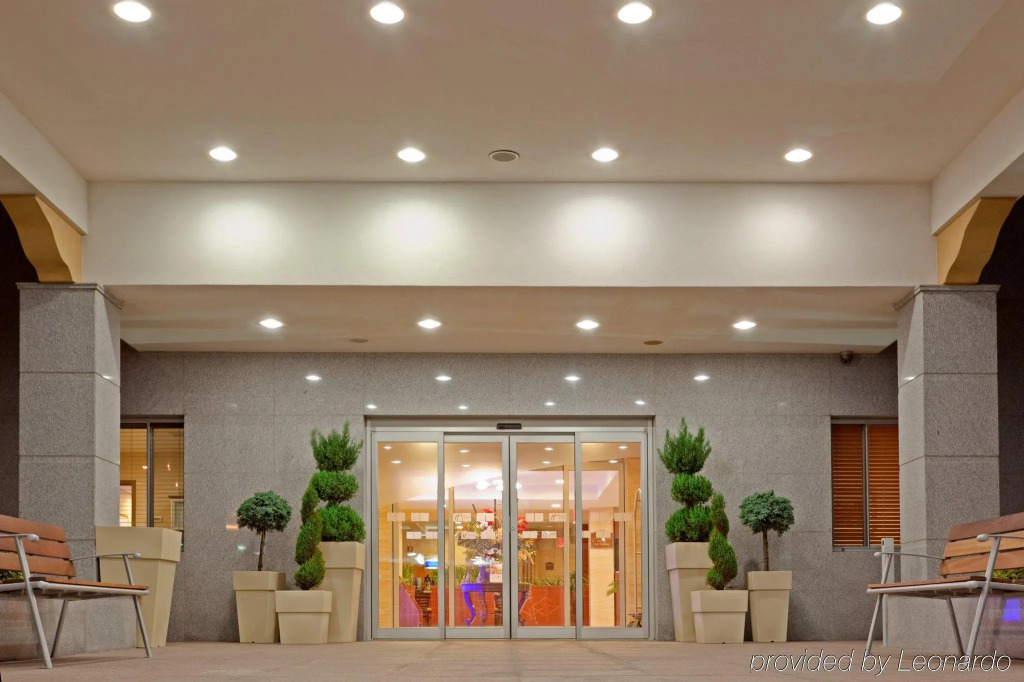 Holiday Inn Express Maspeth by IHG