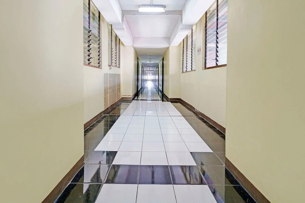 OYO Life 93103 Apartement Gateway Cicadas By Fikri Room