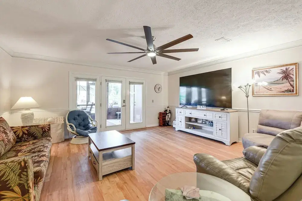 PCB Townhome w/ Resort Amenities - Walk to Ocean!