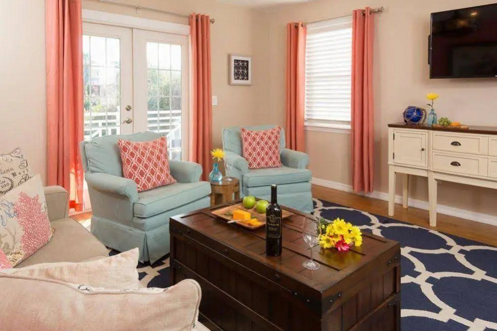 Oceanview Cottage by Beachcomber