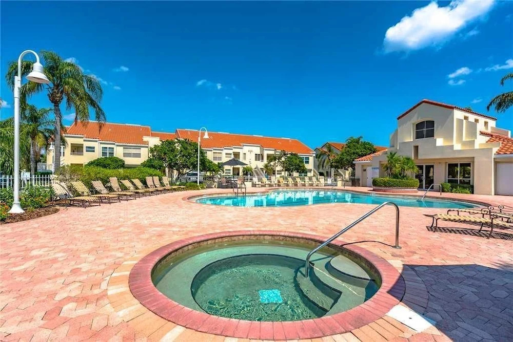 Vista Verde North - Two Bedroom Condo - 5-231