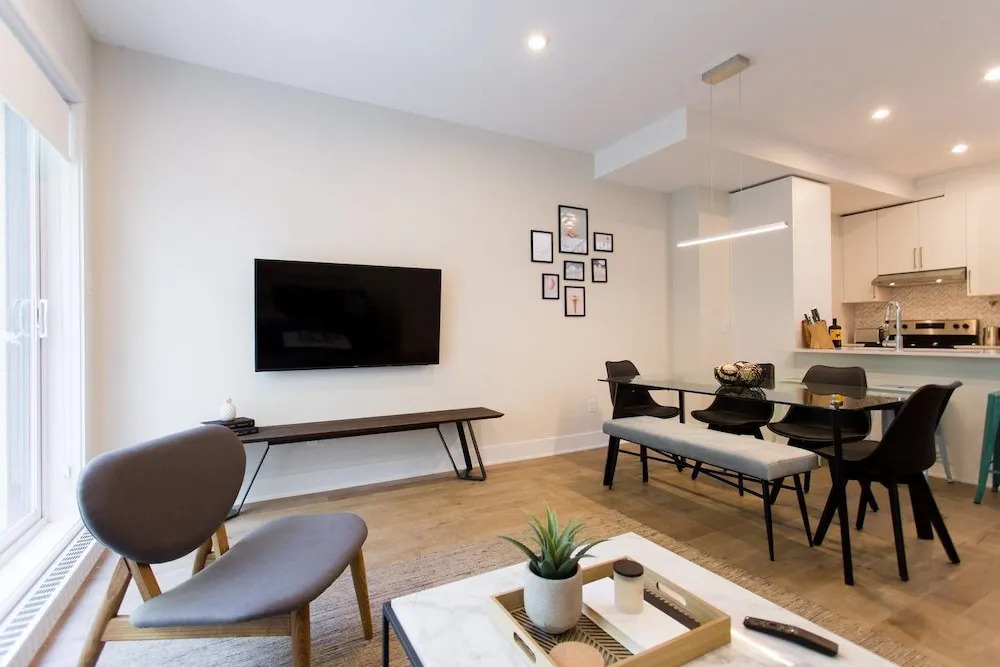 Spectacular and Modern Little Italy Penthouse
