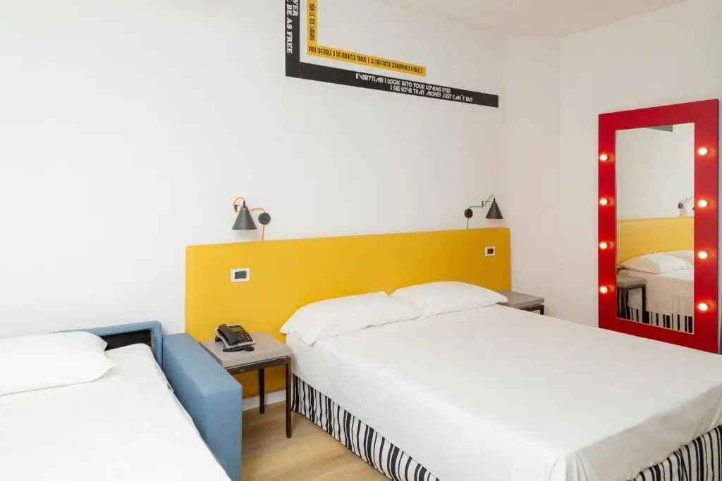 Wave Hotel