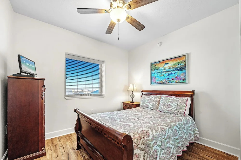 Sanibel 407