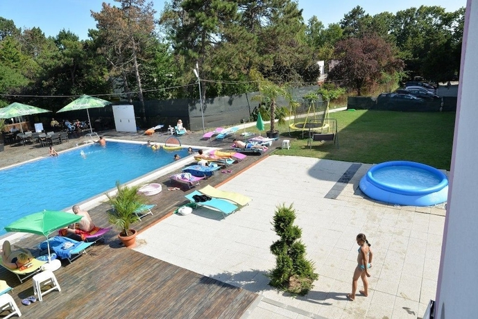 Grand Bay Hotel