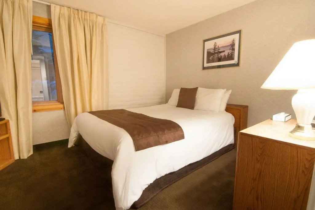 North Lake Lodges & Villas
