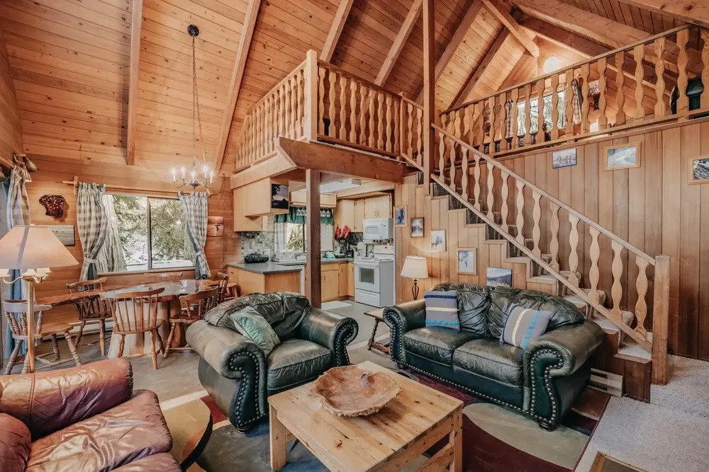 Mt Baker Rim Cabin #53 - A Cozy Cabin With a Open Fire Place and Outdoor hot tub