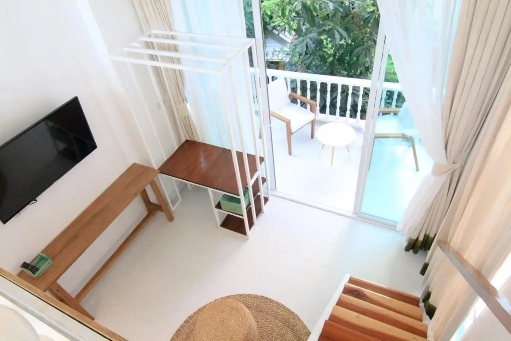 Changmoi House