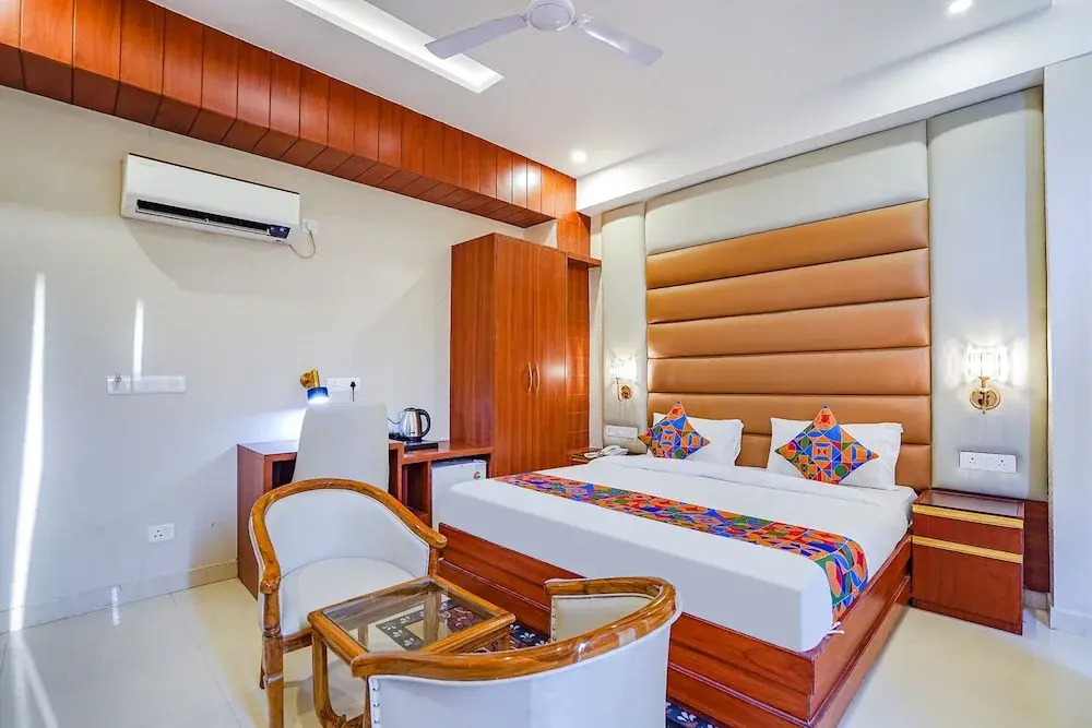 FabHotel Prime Noida Sector 63