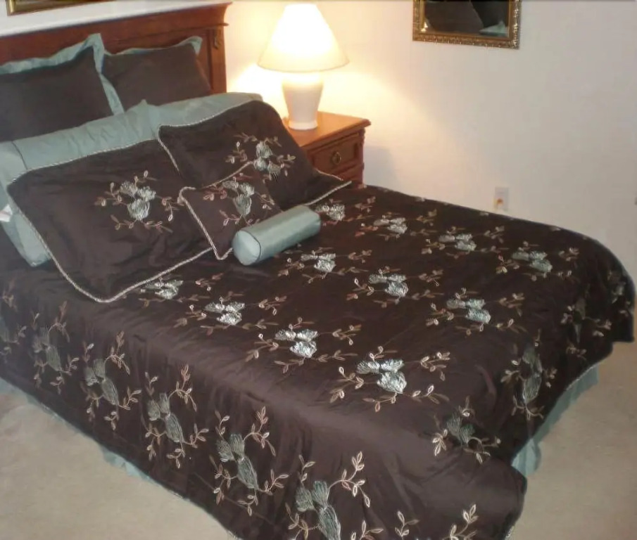 Legacy Vacation Condos-Townhomes Rentals