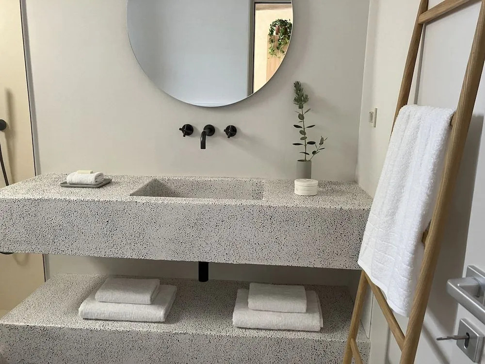 Ethos Vegan Suites Fira, Santorini