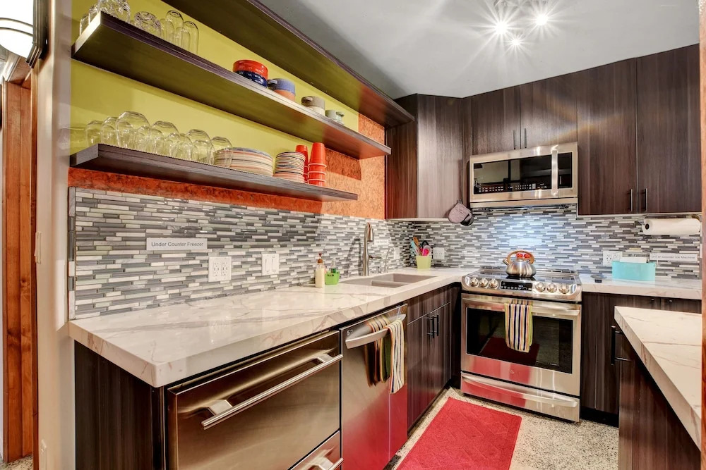Renovated 2 Bdrm 2 Bath Condo las Vegas Strip 1 Gb Internet