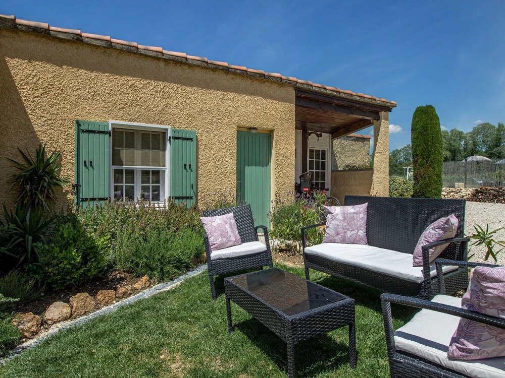 Lush Villa in Gargas with Private Swimming Pool
