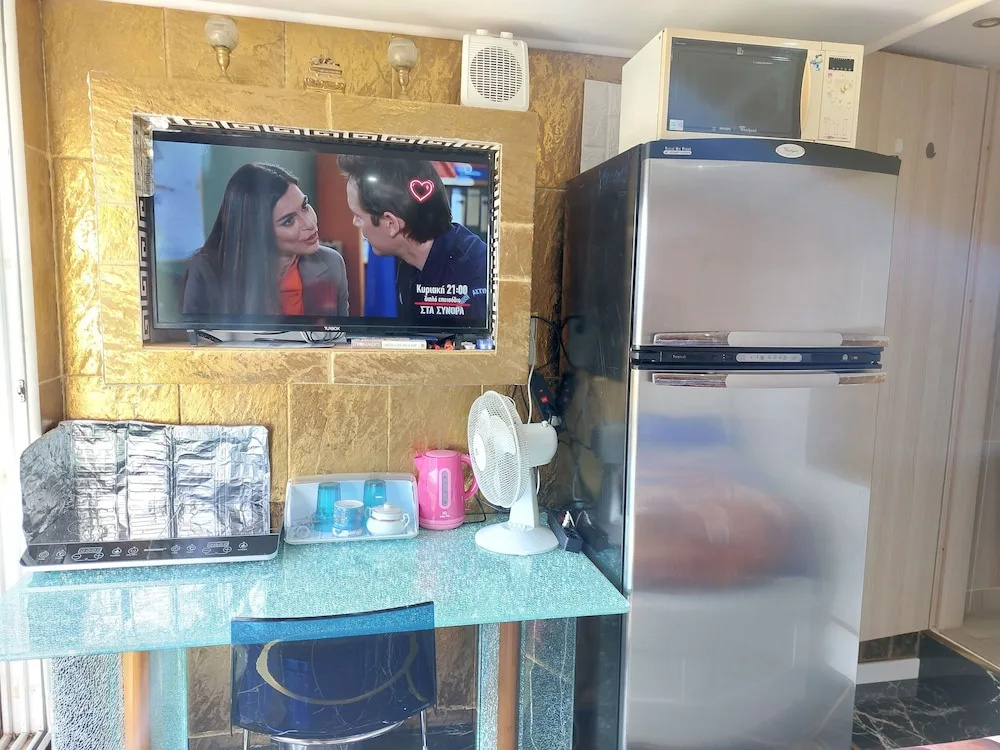 Room in Studio - Athens Airport House For 4 People