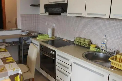 Apartment in Ždrelac with sea view, balcony, air conditioning, Wi-Fi