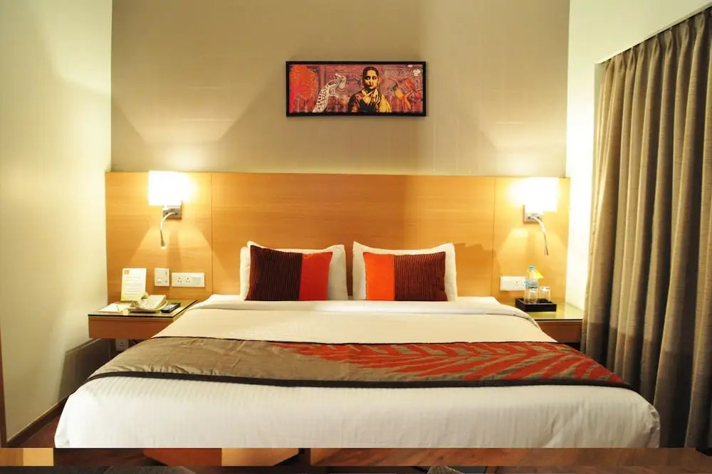 Mind Space Hotel, Pimpri