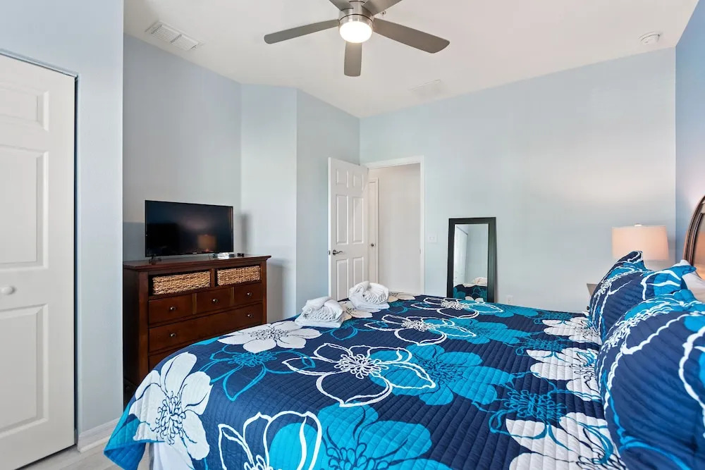 Magic Hideaway @ Lucaya Resort, Sleeps 8 #909