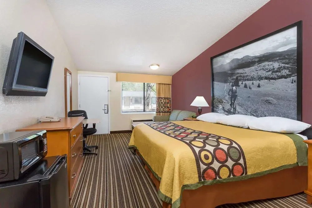 Super 8 Aberdeen Southern Pines