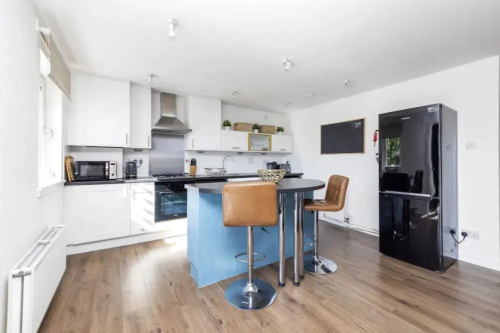 JOIVY Stunning 2-Bed Flat W/ Free Parking