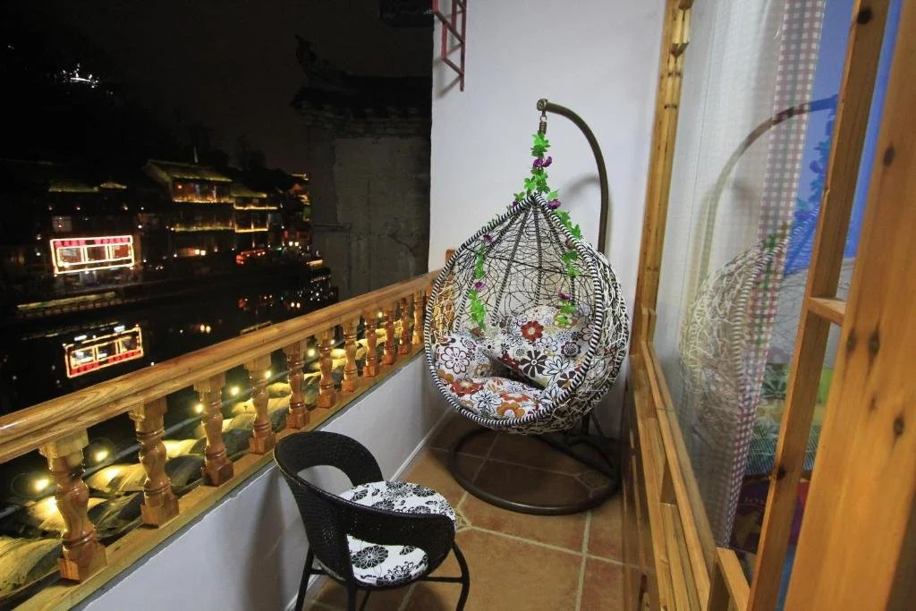 Phoenix Fuyuan Villa Riverside Hotel