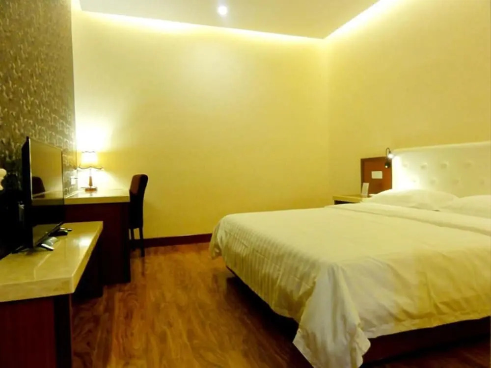 Hua Qi Kaiserdom Hotel Zhongshan Road St Michaels Cathedral and Zhanqiao Pier Qingdao