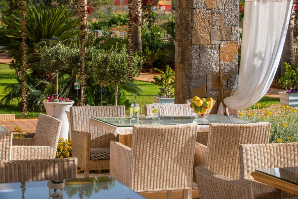 Socrates Hotel & Villas Malia Beach
