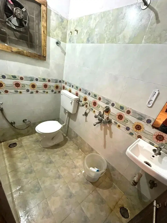 Oyo 22475 Jalsa Guest House