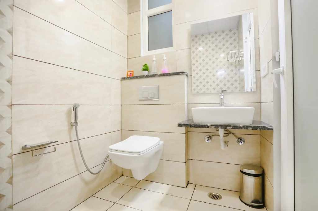 FabHotel Indirapuram by SBG Near Sec 62 Noida
