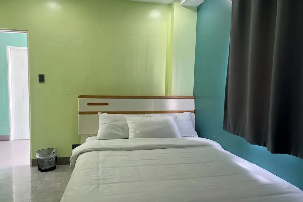 Qingqing Hotel Pasay Manila near MOA