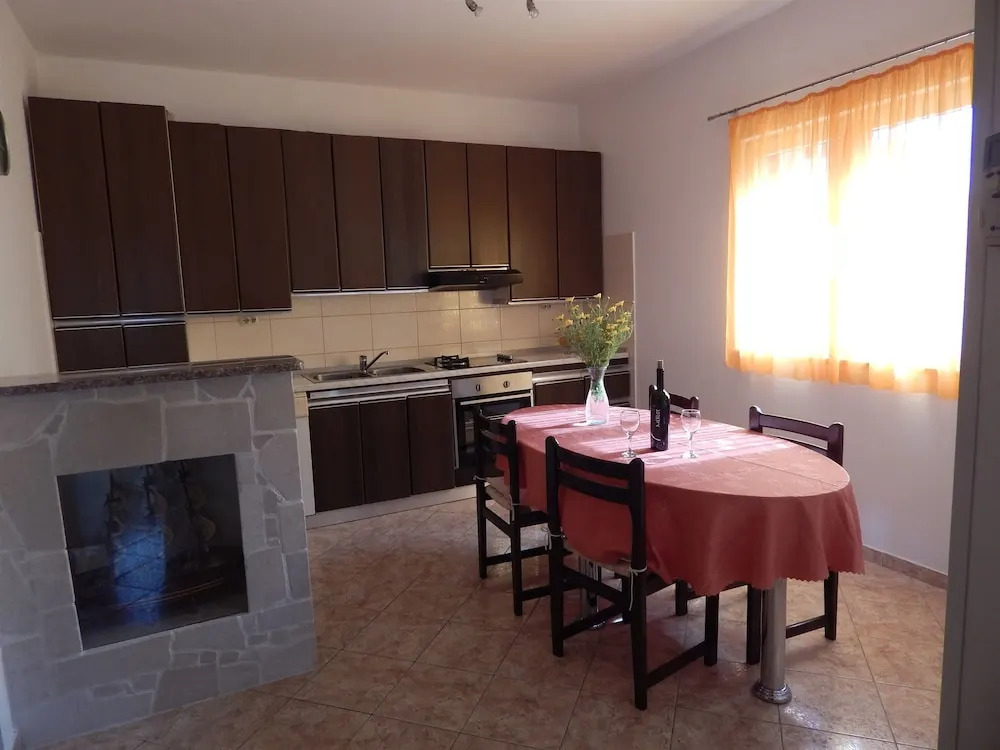 Apartment Deni