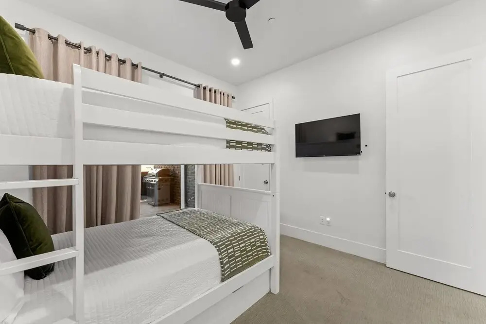 Villa #19 At Bloomington Country Club 3 Bedroom Condo