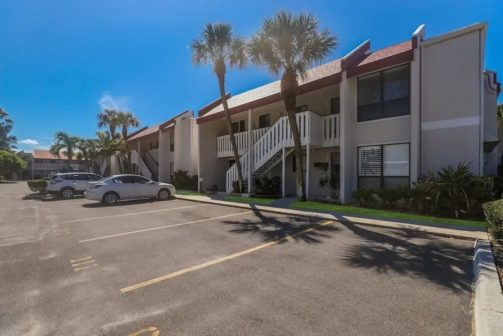 Runaway Bay 212 1 Bedroom Condo by RedAwning