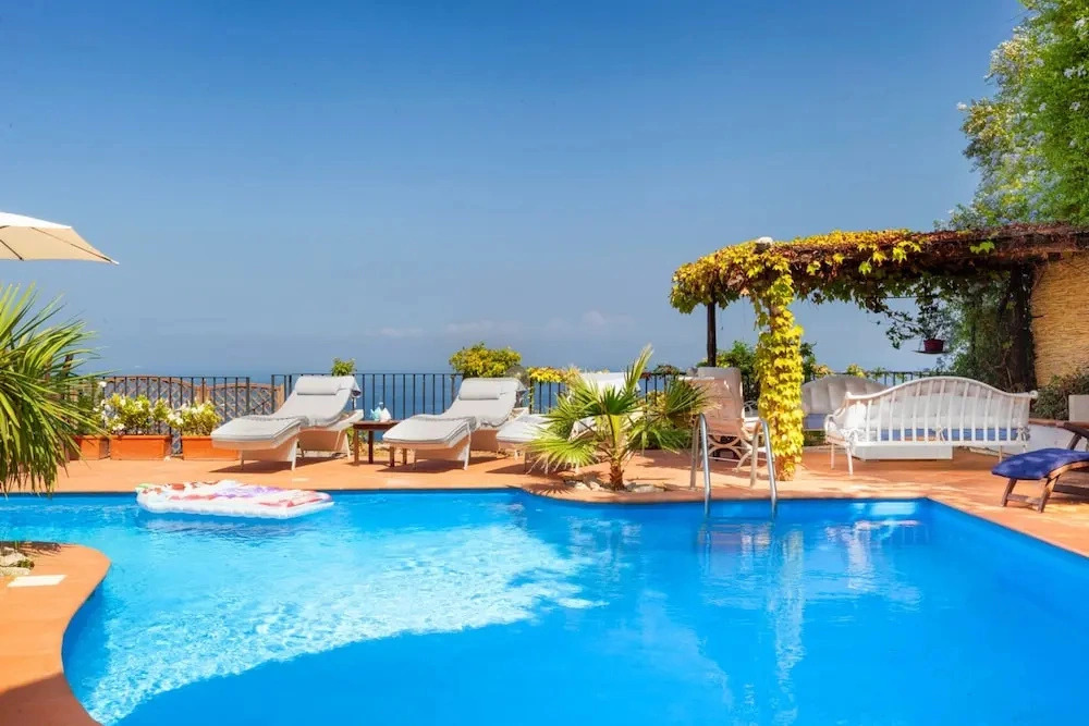 YourHome - Villa Mia