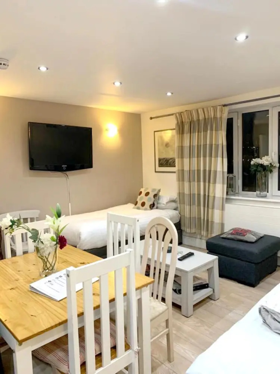 Apartment With 2 Bedrooms in Greater London, With Wonderful City View, Balcony and Wifi