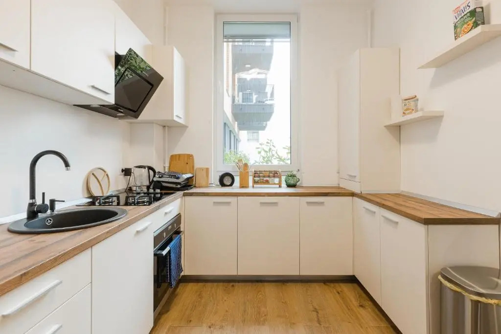 Essenza Charming Two Bedroom Apartment
