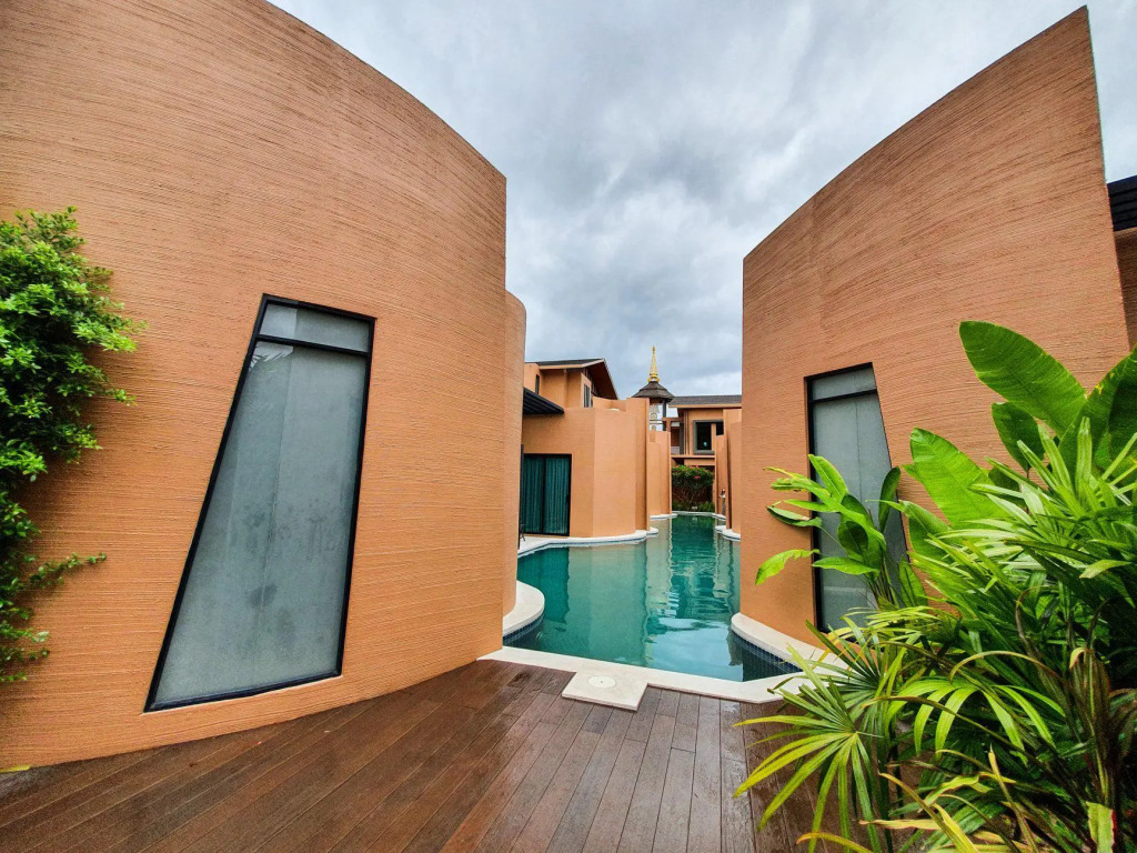 Rachabhura Hotel