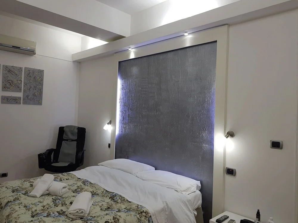 Rooms2Rent