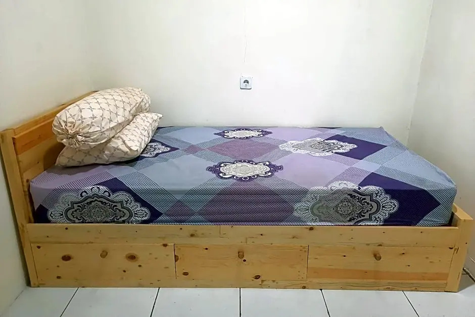 OYO Life 2751 Deyo Kost