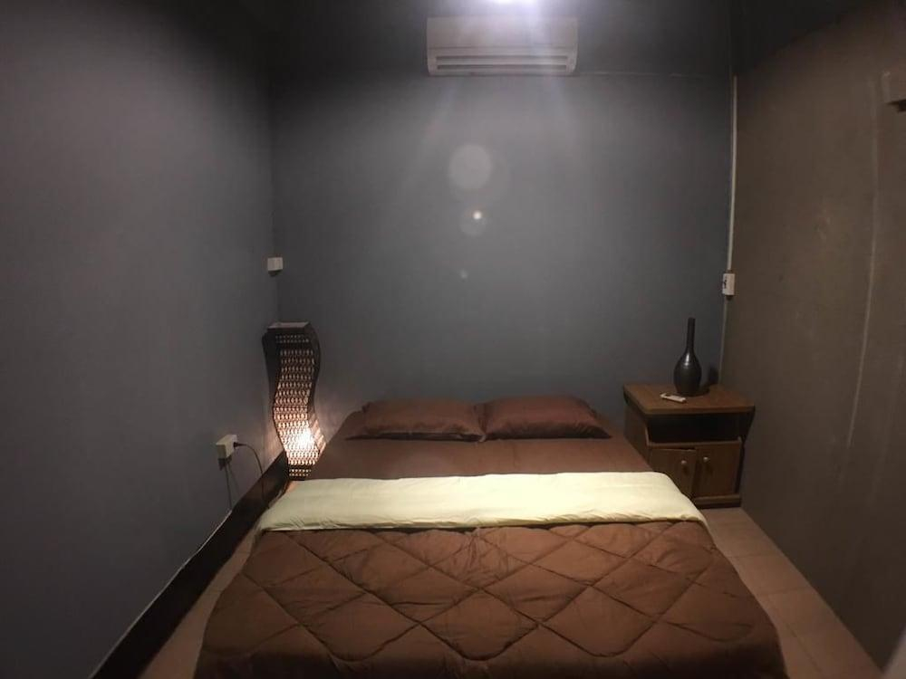 The Local Hostel