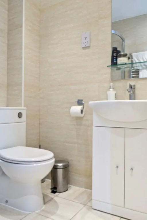 Modern 1 Bedroom Property in Central London