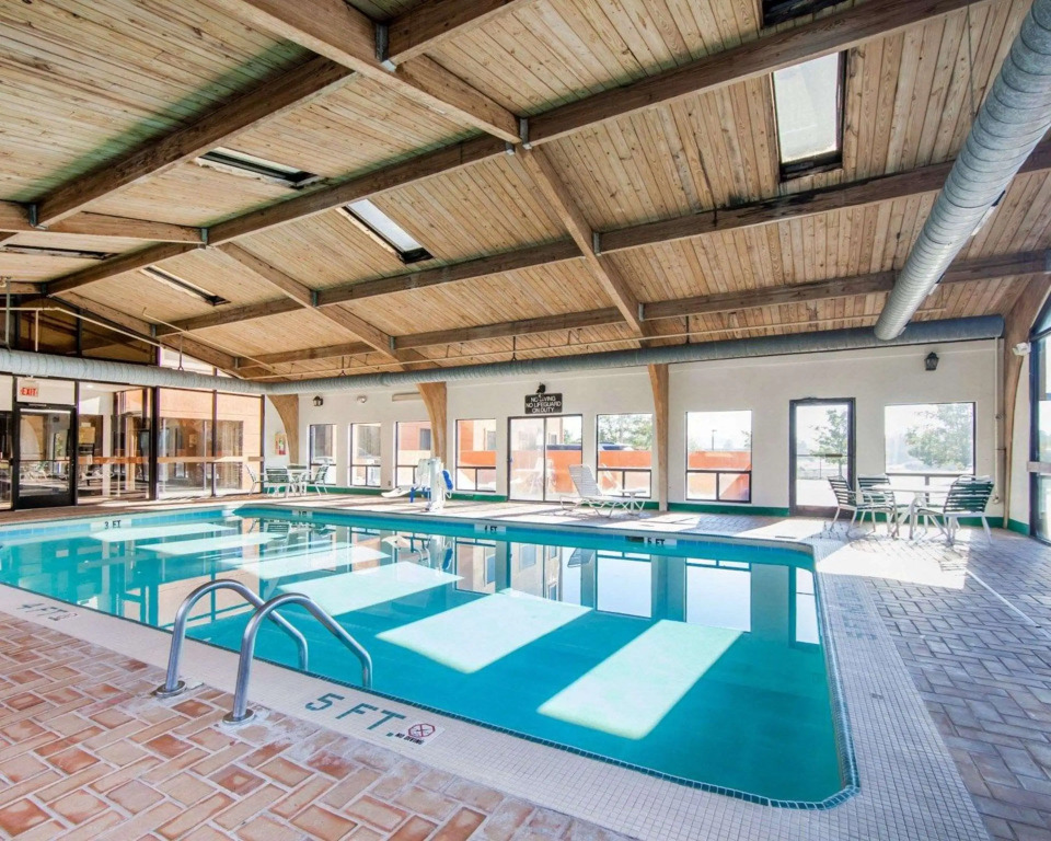 Comfort Suites London South