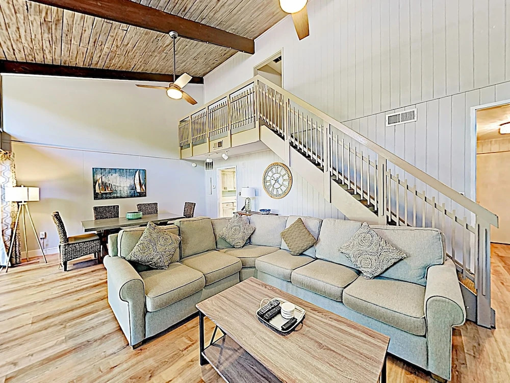 Sea Pines Home 3 Bedrooms 3 Bathrooms Condo