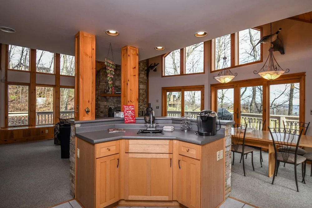 Bluebird Daze 4 Bedroom House