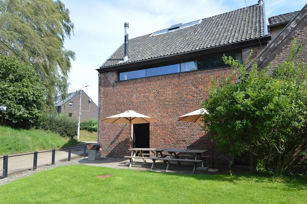 Teuven Farmhouse for 24 Guests