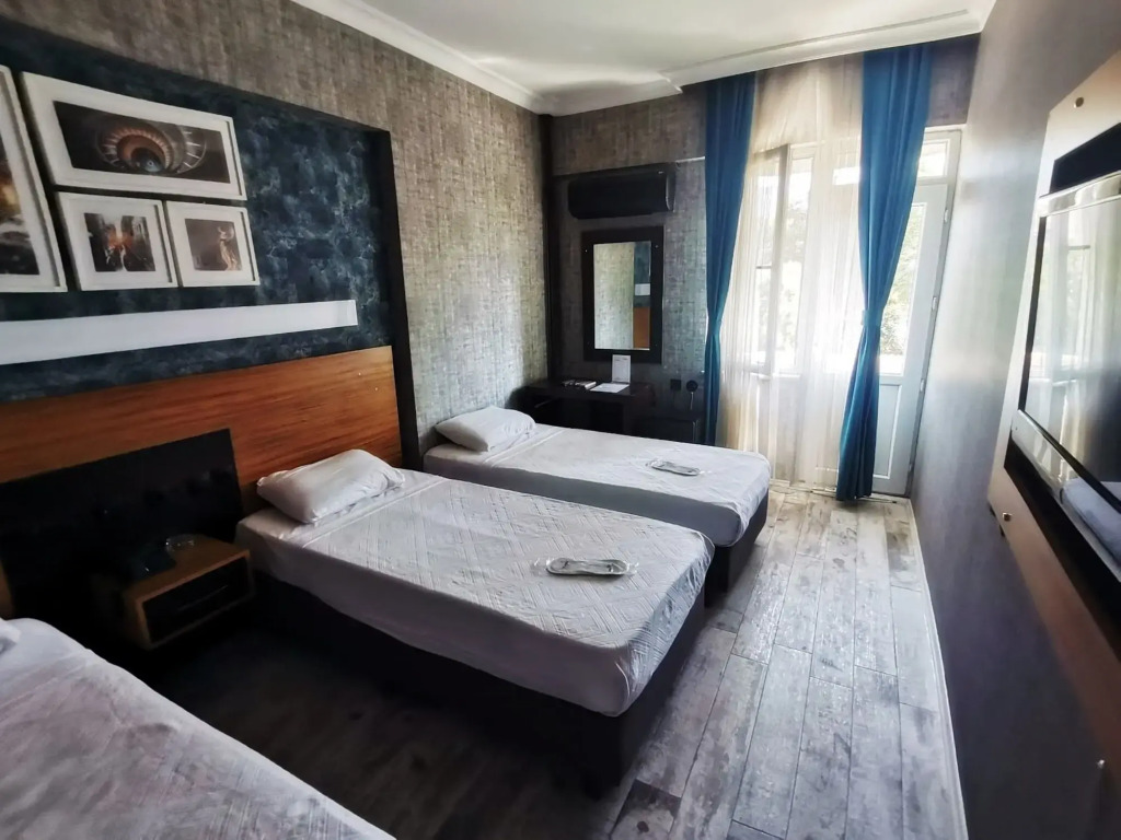 Esin Hotel