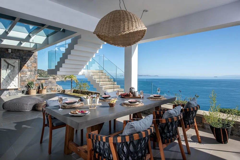 Lady Sea 6 Bedroom Villa with Heated Pool & Private Beach Access